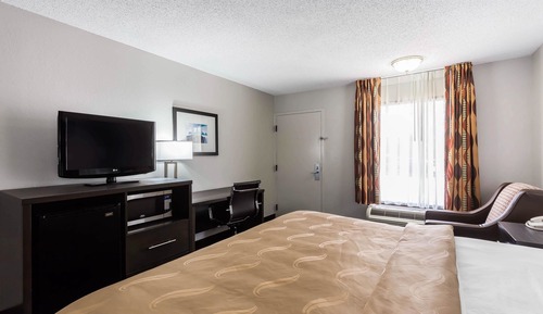 Standard Room, 1 King Bed, Smoking