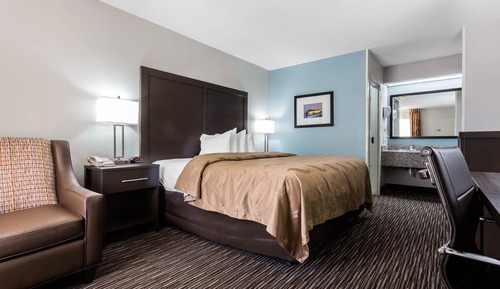 Suite, 1 King Bed with Sofa bed, Accessible, Non Smoking