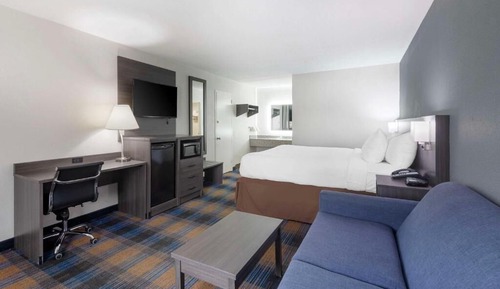 Standard Room, 1 King Bed with Sofa bed, Non Smoking