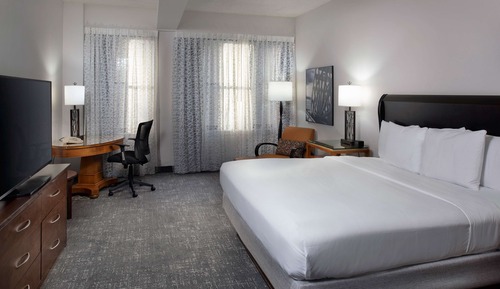 Corner King Room