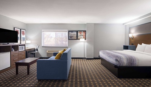 Deluxe Room, 1 King Bed, Non Smoking