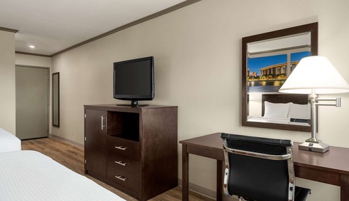 Room, 2 Queen Beds, Non Smoking