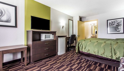 Standard Room, 1 King Bed, Smoking