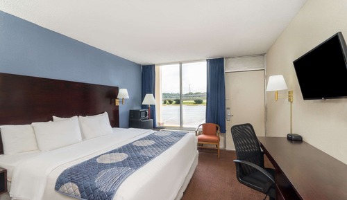 Room, 1 King Bed, Accessible, Non Smoking