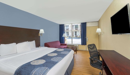 Room, 1 King Bed, Non Smoking