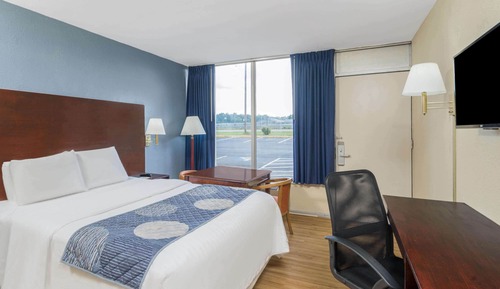 Room, 1 Queen Bed, Non Smoking
