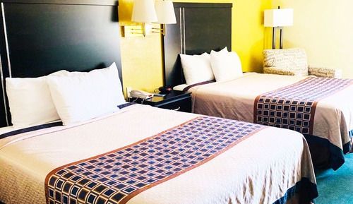 Standard Room, 2 Queen Beds, Non Smoking
