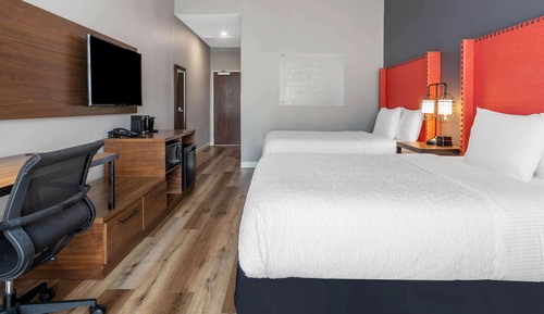Standard Room, 2 Queen Beds, Non Smoking