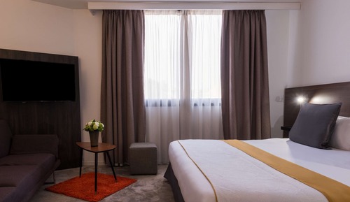 Standard Triple Room, Multiple Beds, Non Smoking
