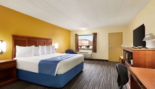 Room, 1 King Bed, Non Smoking