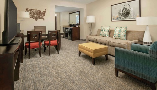 1 King Premium Suite, Mobility/ Hearing Accessible (Bathtub)