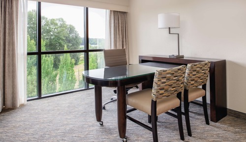 2 Room Executive Corner Suite, 1 King Bed with Queen Sofabed