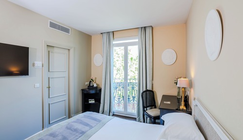 Superior room (Free wine tasting)