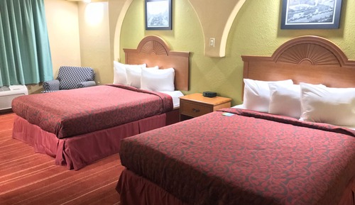 Standard Room, 2 Queen Beds