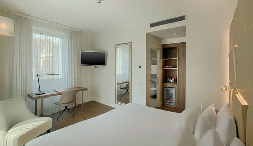 Premium Room (Extra Large)