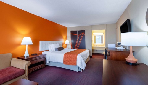 Standard Room, 1 King Bed