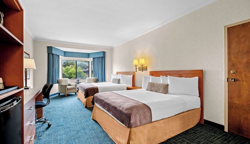 Standard Room, 2 Queen Beds, Non Smoking, Refrigerator & Microwave (Pet Friendly)