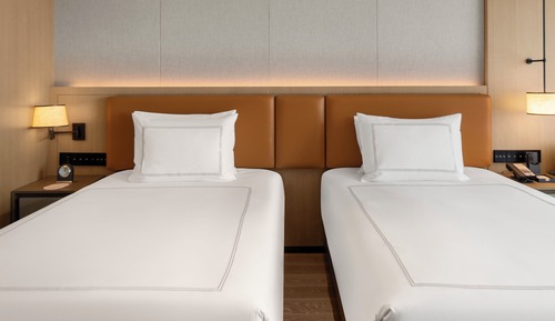Swiss, Room, 2 Twin Beds, City View