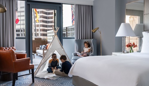 Suite, 1 King Bed, Terrace