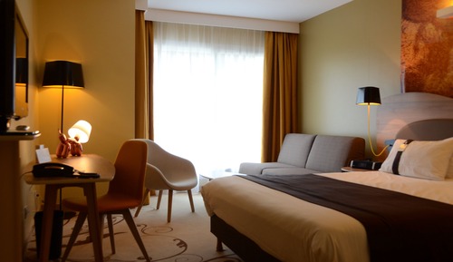 Premium Room, 1 Queen Bed with Sofa bed, Balcony