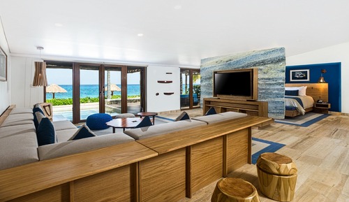 Suite, 1 King Bed, Accessible (Reef, Beach Access)