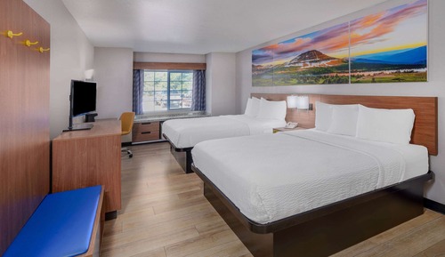 Room, 2 Queen Beds, Accessible, Non Smoking