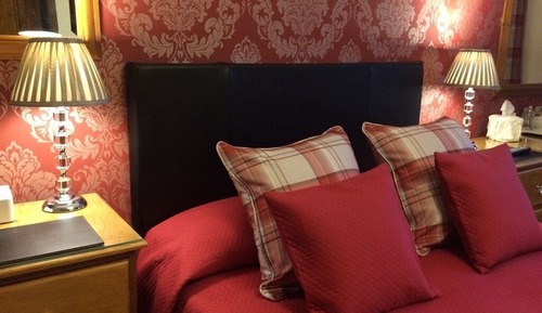 Classic Triple Room, Ensuite