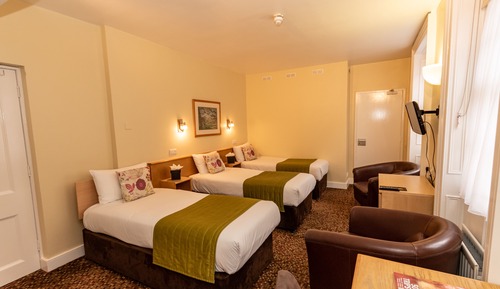 Triple Room