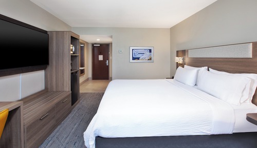 Standard Room, 1 King Bed