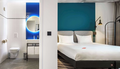 KAI room by ibis- with one large bed for 1 or 2 people and bed for child