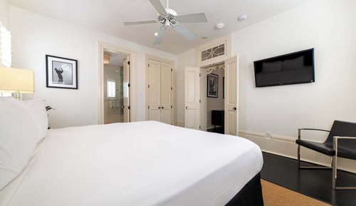Frenchman Presidential Suite