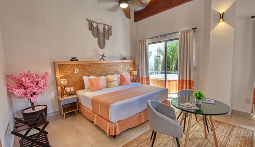 Luxury Room, 1 King Bed with Sofa bed