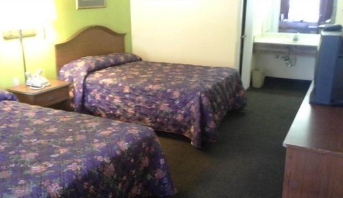 Standard Room, 2 Double Beds, Non Smoking 
