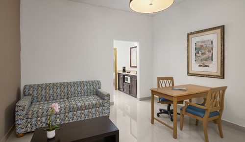Deluxe Suite