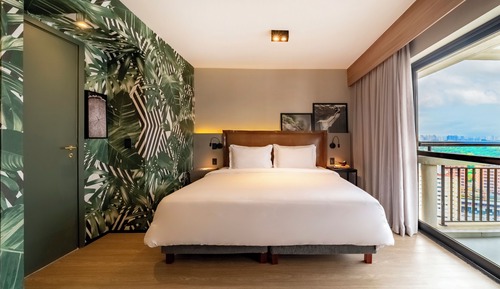 Executive Room, 1 King Bed, Balcony, Park View