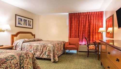 2 Queen Beds Non-Smoking