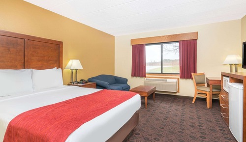 Suite, 1 King Bed, Non Smoking