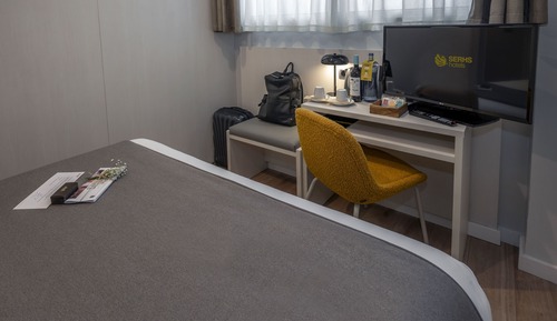 Double Room (Small)