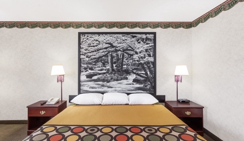 Suite, 1 King Bed, Non Smoking