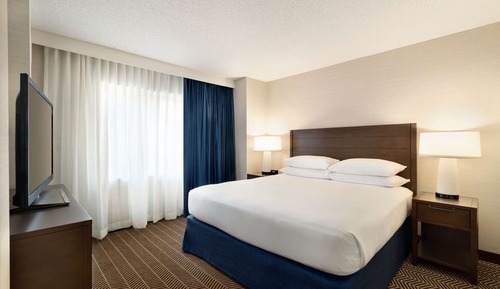 Basic Room, 1 King Bed, Non Smoking
