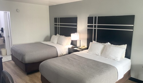 Standard Room, 2 Queen Beds, Smoking
