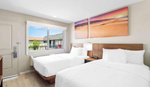 Standard Room, 2 Double Beds, Non Smoking