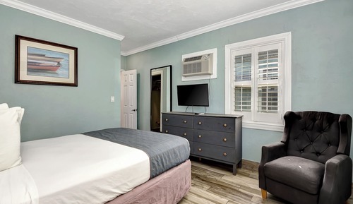 Suite, 2 Bedrooms, Kitchen