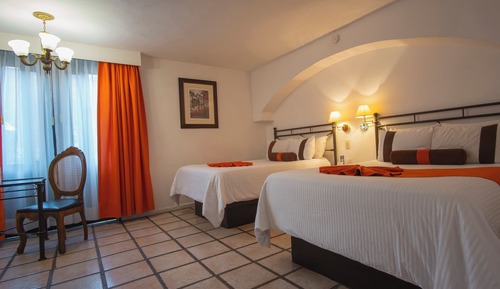 Room (Dog Friendly)