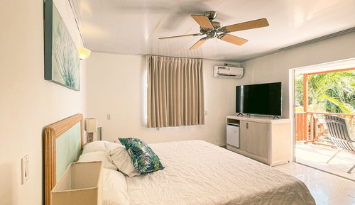 Panoramic Room