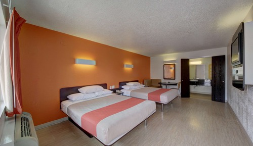 Standard Room, 2 Queen Beds, Non Smoking