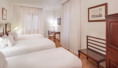 Classic Triple Room