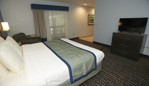 Single Room, 1 King Bed, Jetted Tub