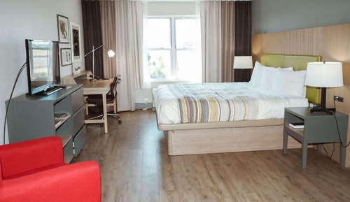 Suite, 1 King Bed, Non Smoking, Jetted Tub