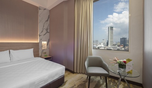 Deluxe Room, 1 King Bed